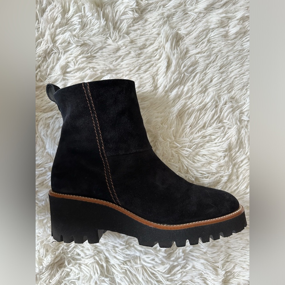 PAUL GREEN Jano Lug Sole Bootie in black suede